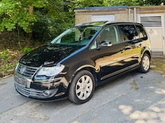 Bild des Angebotes VW Touran Highline