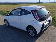 Bild des Angebotes Toyota Aygo Aygo x-clusiv