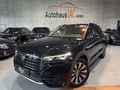 Bild des Angebotes VW Touareg /Elegance/4Motion/LED/AHK/NAVI/SHZ/SPURH