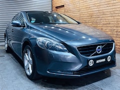 Bild des Angebotes Volvo V40 Summum/SITH/NAVI/PANO/PDC