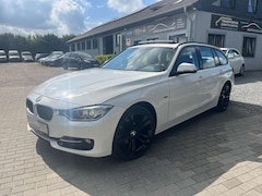Bild des Angebotes BMW 320 i Touring Sport Bi-Xenon HiFi Leder Panorama