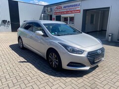 Bild des Angebotes Hyundai i40 cw blue Trend 1.Hand+SHZ+Klima+Allwetter