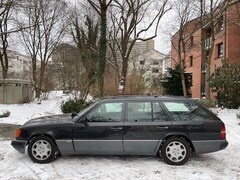 Bild des Angebotes Mercedes-Benz 220