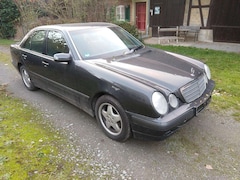 Bild des Angebotes Mercedes-Benz E 240 E 240 Classic