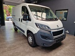 Bild des Angebotes Peugeot Boxer Kasten 330 L1H1 Pro Avantage 2,0BlueHDi