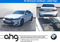 Bild des Angebotes BMW 318 i Automatik Navi Tempom.aktiv Bluetooth PDC M