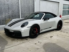 Bild des Angebotes Porsche 992 911 Carrera 4 GTS Cabrio Lift PDCC Carbon Design