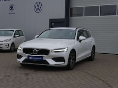Bild des Angebotes Volvo V60 B4 Diesel 197PS Core LEDER STANDHEIZUNG