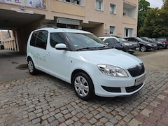 Skoda Roomster Ambition/DSG/1.Hand Scheckheft/Klimaautomatik/SHZ/PDC/Steuerkette Neu!!!