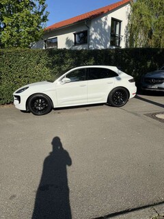 Bild des Angebotes Porsche Macan Luftfahrwerk | Sportabgasanlage | Top-Zustand