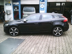 Bild des Angebotes Volvo V40 Momentum