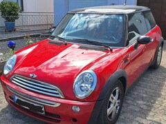 Bild des Angebotes MINI Cooper Passt immer 1,6l 115 PS Panoramadach - Service neu