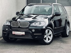 Bild des Angebotes BMW X5 xDrive40d*HEAD-UP*KEYLESS*AHK*PANOR*LEDER*