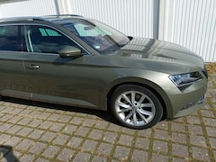 Bild des Angebotes Skoda Superb Superb Combi 1.8 TSI DSG Style