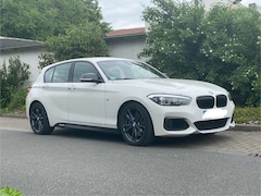 Bild des Angebotes BMW 140 special Edition: M Sperrdiff, adapt Fahrwerk, HK