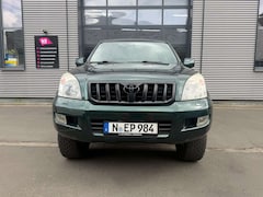 Toyota Land Cruiser 3.0 D-4D*OME FAHRWERK*STANDHEIZUNG*