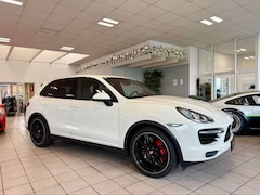 Bild des Angebotes Porsche Cayenne Turbo Luftfederung/ Panorama/AHK/21Zoll