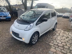 Bild des Angebotes Peugeot iOn Basis Voll Ausstattung 1 Jahr Garantie, TÜV Neu, 1Hand