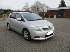 Bild des Angebotes Toyota Verso 2.2 D-CAT Executive 7 SITZER