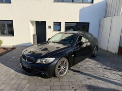 Bild des Angebotes BMW 325 i Lim Automatik/Navi/M-Paket