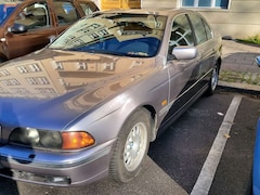 Bild des Angebotes BMW 528 528i