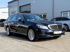 Bild des Angebotes Mercedes-Benz E 350 CDI/PANO/KEYLESS/KAMERA/LED/LEDER/ASSISTEN