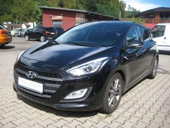 Bild des Angebotes Hyundai i30 Premiu-NAVI-LEDER-Belüft.Sitze-XENON-AHK-KAMERA