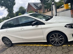 Bild des Angebotes Mercedes-Benz B 200 B 200 (CDI) d 4Matic 7G-DCTUrban