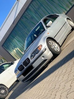 Bild des Angebotes BMW 328 328i Sport Edition