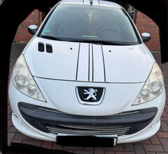 Bild des Angebotes Peugeot 206 Schrägehecklimousine