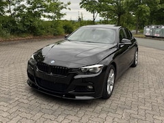 Bild des Angebotes BMW 318 i - Pano, Navi, PDC, M- Fahrwerk + Stoßstange