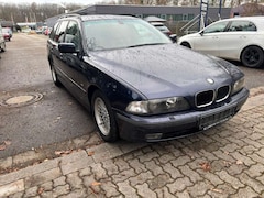 Bild des Angebotes BMW 528 5er 528i touring