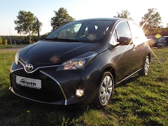 Bild des Angebotes Toyota Yaris Edition-S,Sitzheizung,6-Gang,WR,Metallik,