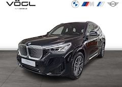 Bild des Angebotes BMW iX1 eDrive20 M Sportpaket HK HiFi DAB LED RFK
