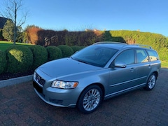 Bild des Angebotes Volvo V50 DPF D2