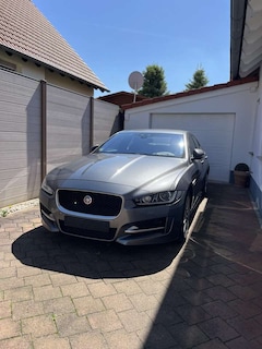 Bild des Angebotes Jaguar XE R-Sport Vollausstattung Sportpaket Teilleder TOP