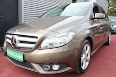 Bild des Angebotes Mercedes-Benz B 200 SPORTPAKET KLIMA NAVI AHK PDC 17.ZOLL 2.Hd