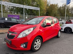 Bild des Angebotes Chevrolet Spark 1.2 60KW/2.HAND/KLIMA/ALU/5-TRG/TÜV-SERV.-NEU