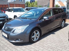 Bild des Angebotes Toyota Avensis Combi Executive 2.2 D