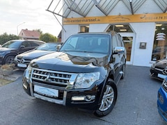 Bild des Angebotes Mitsubishi Pajero 3.2 DI-D Top XENON/AHK/SCHIEBEDACH/7 SITZ