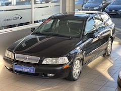 Bild des Angebotes Volvo V40 Kombi 1.8 Classic Limited Edition Leder AHK