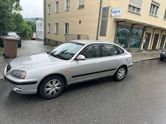 Bild des Angebotes Hyundai ELANTRA 1.6i Automatik GLS