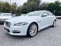 Bild des Angebotes Jaguar XJ 3.0 Luxury+NAVI+LED+LEDER+PANO+SOUND+