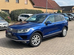 Bild des Angebotes VW Touareg 3.0 TDI+4x4+R Line+AHK+Kamera+Dynaudio