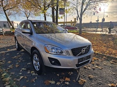 Bild des Angebotes Volvo XC60 Kinetic AWD Automatik/Bi-Color Leder/Pano