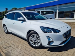 Bild des Angebotes Ford Focus Turn. Titanium Navi LED Winterp. BLIS uvm.