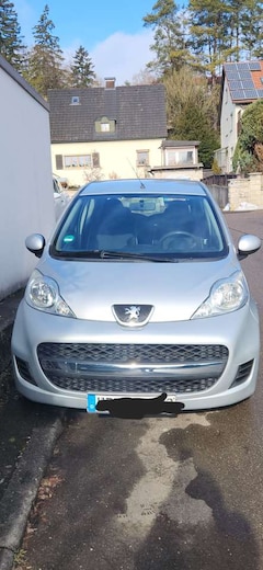 Bild des Angebotes Peugeot 107 3-Türer 70 Filou
