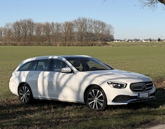 Bild des Angebotes Mercedes-Benz E 300 e T-Modell Avantgarde/Luftfederung/Panoramadach