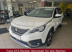 Bild des Angebotes Peugeot 5008 Allure 1.2 *Navi*7-Sitzer*Apple*Android*