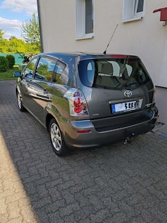 Bild des Angebotes Toyota Corolla Verso 1.8